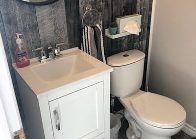 Compact bathroom renovation
